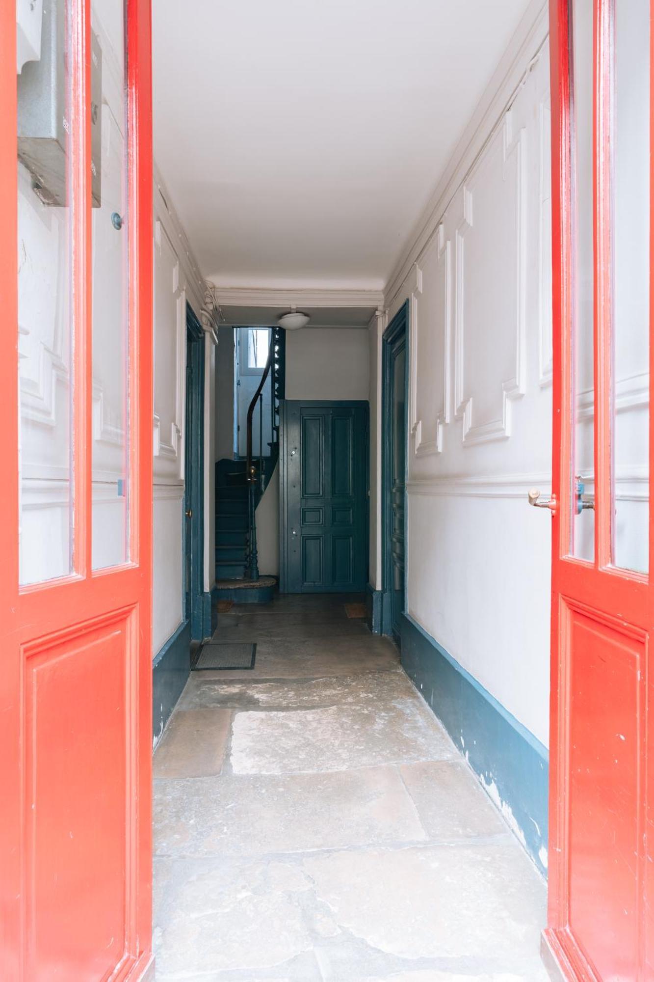 Alluring 1 Bedroom 5 Min To The Eiffel Tower! Herberg Parijs